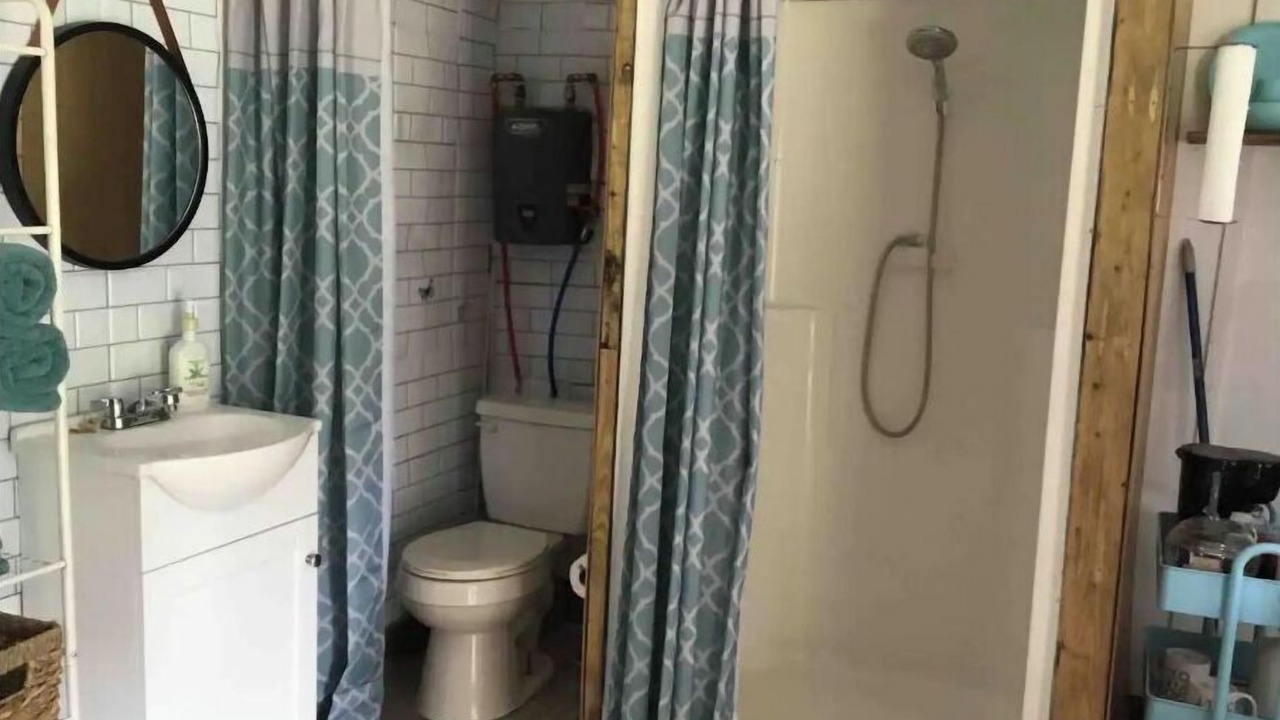 Photo of Bathroom in Macon County
