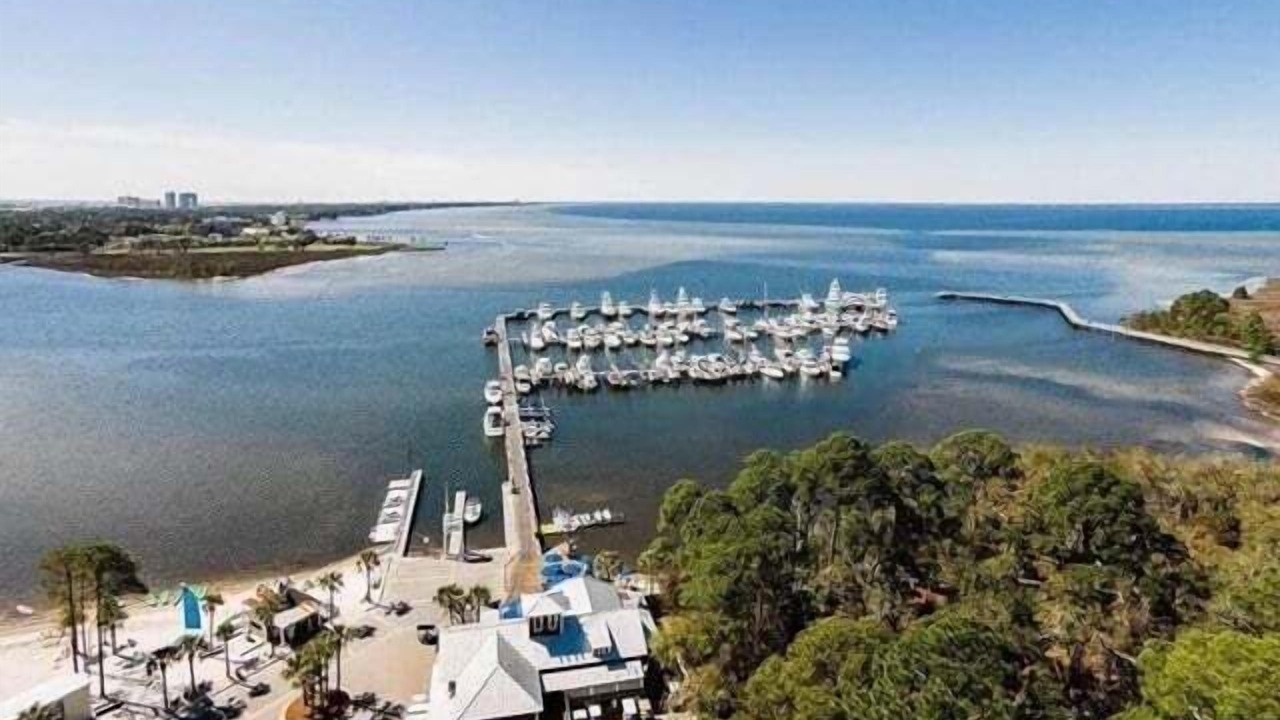 Photo of Others in Baytowne Wharf