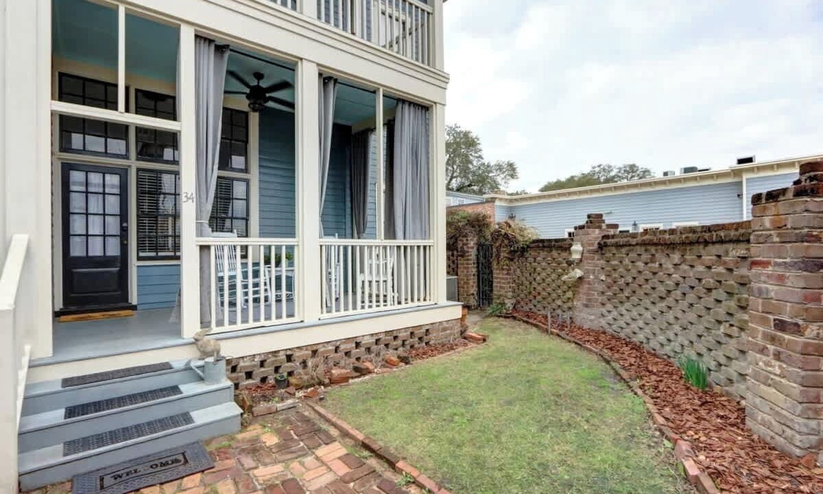 Photo of Outdoor in Hitch Village - Fred Wessels Homes