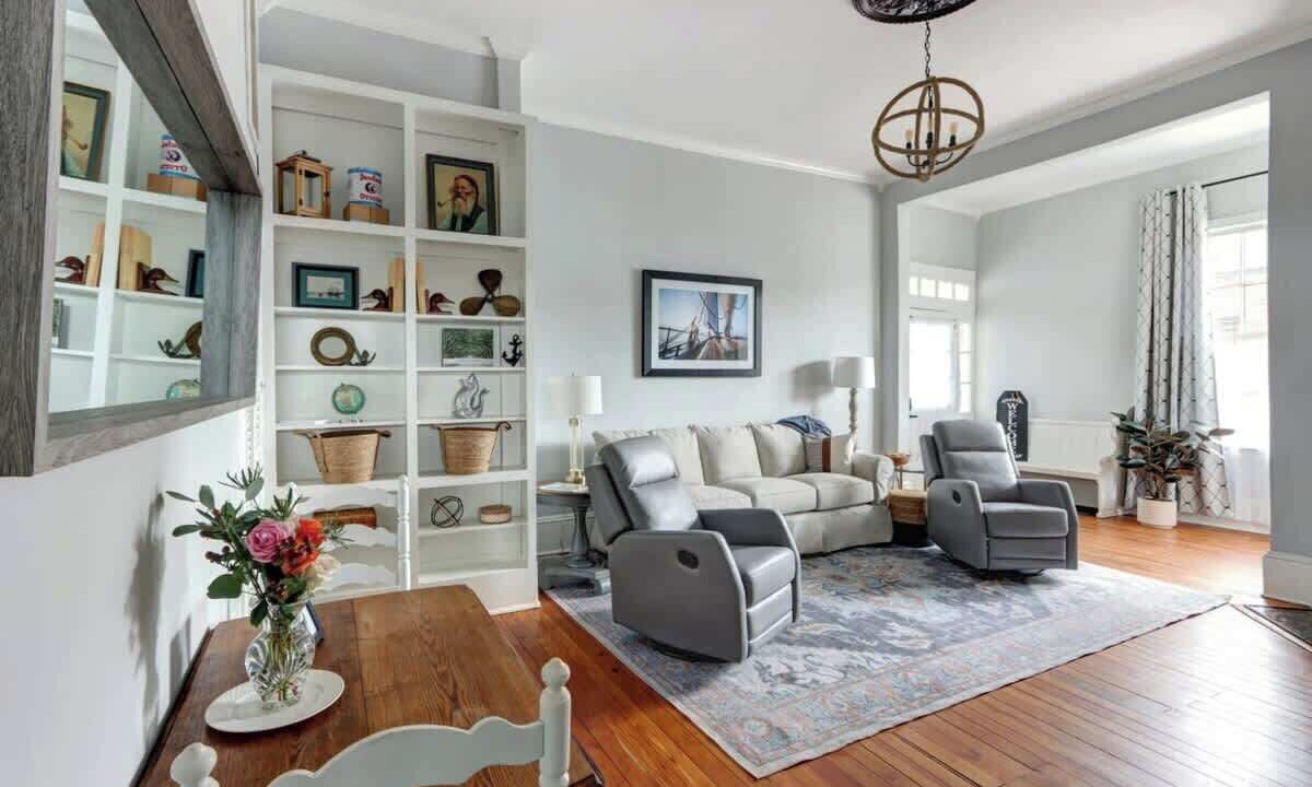 Photo of Livingroom in Hitch Village - Fred Wessels Homes