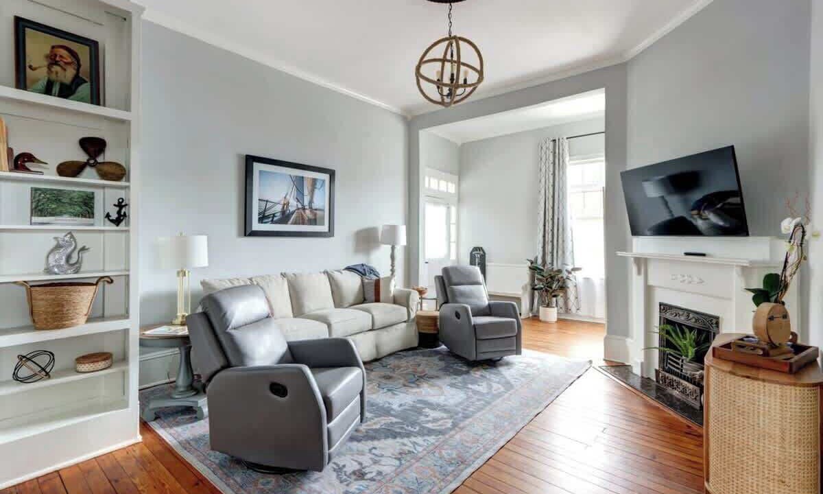 Photo of Livingroom in Hitch Village - Fred Wessels Homes
