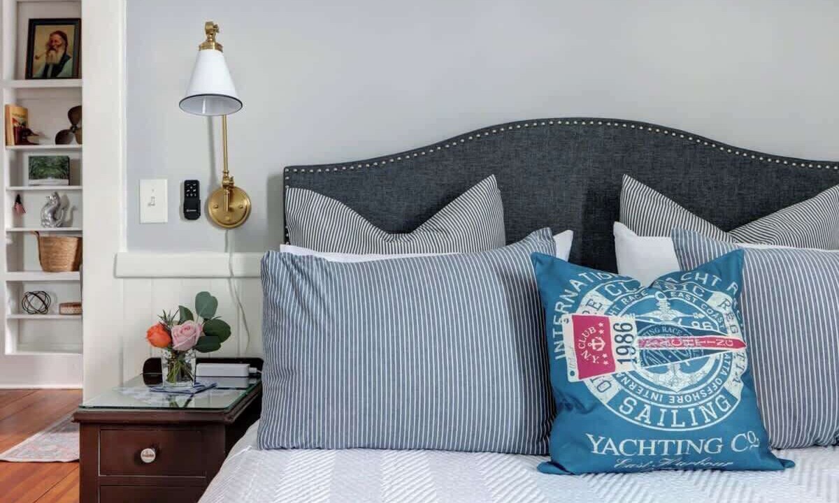 Photo of Bedroom in Hitch Village - Fred Wessels Homes