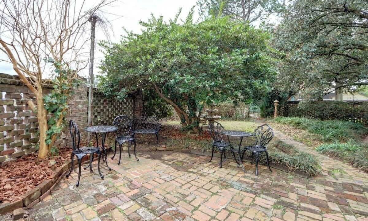 Photo of Outdoor in Hitch Village - Fred Wessels Homes
