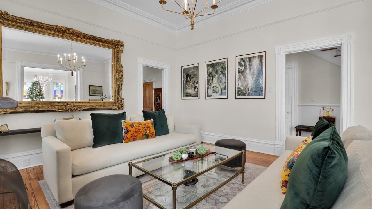 Photo of Livingroom in Historic Downtown Savannah