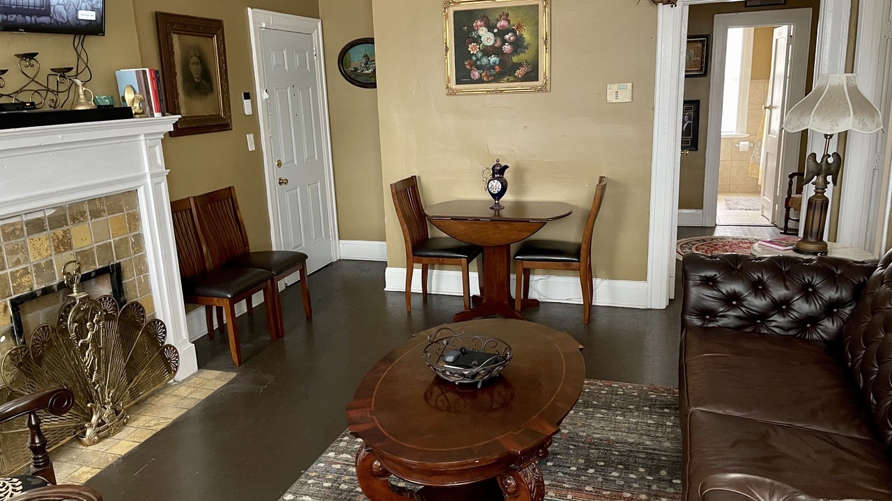 Photo of Livingroom in Montgomery