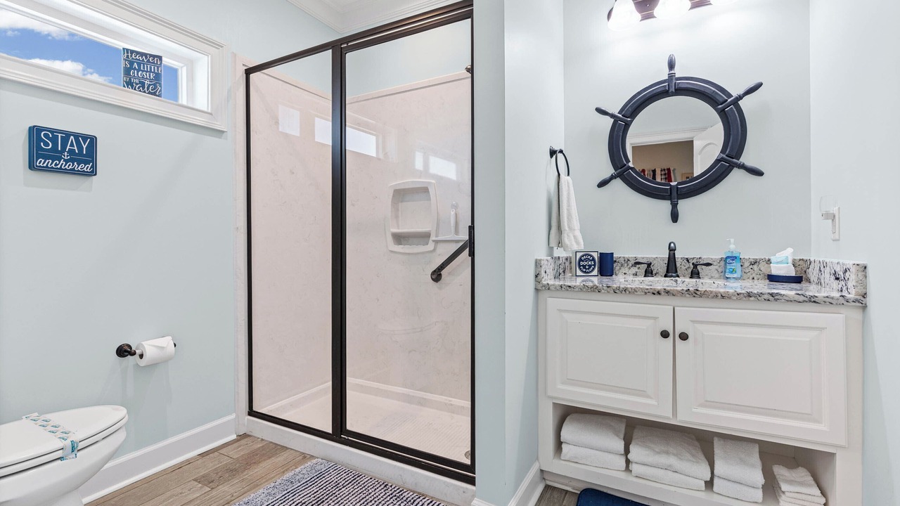 Photo of Bathroom in Dauphin Island