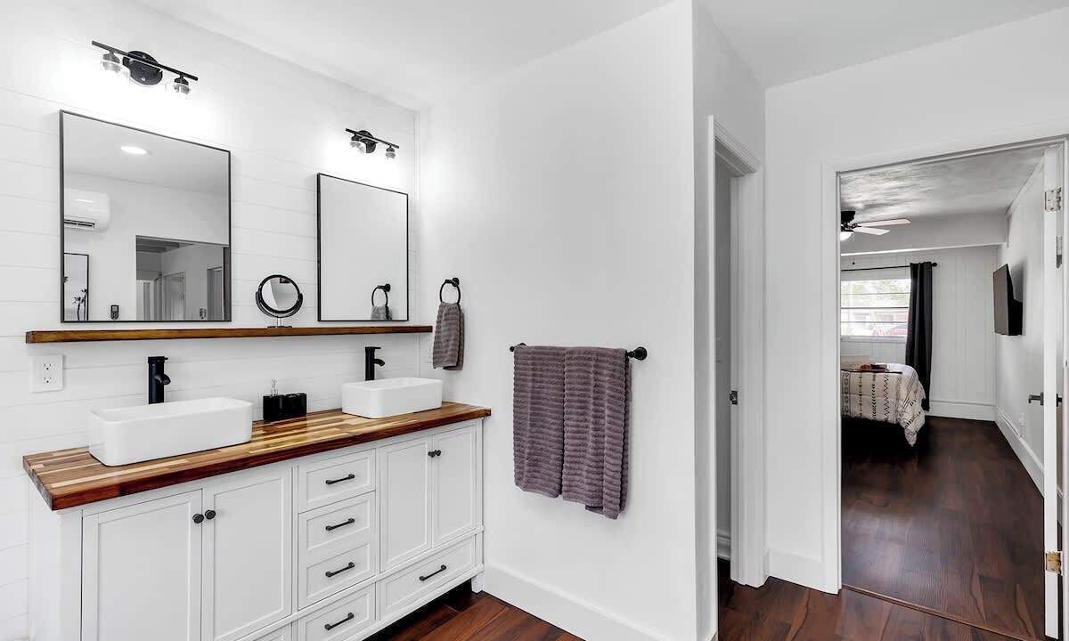 Photo of Bathroom in Casselberry