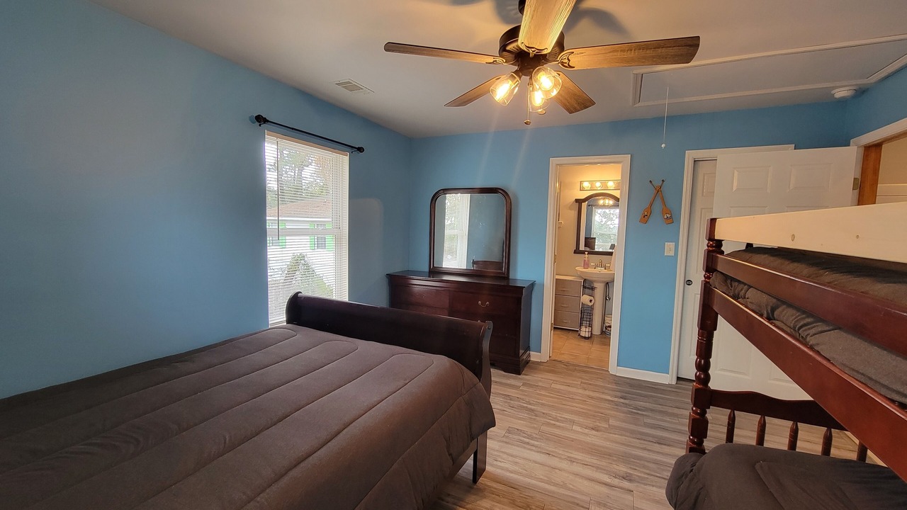 Photo of Bedroom in Tybee Island
