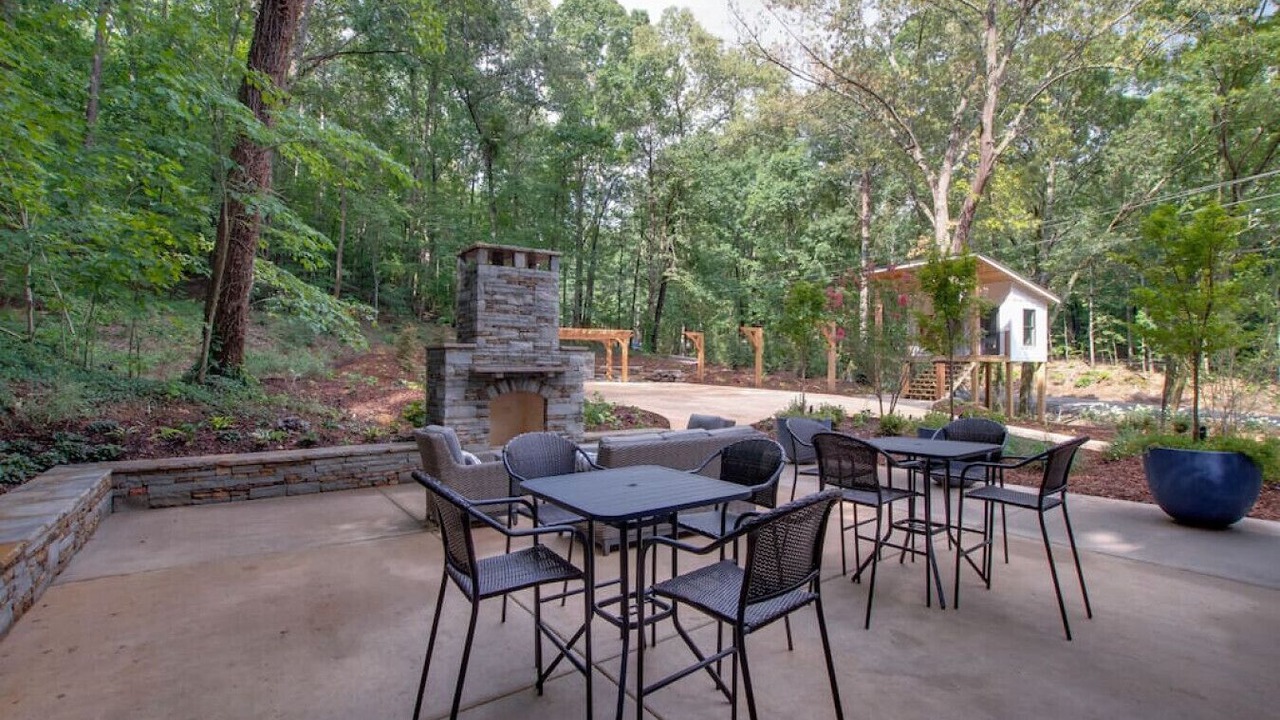 Photo of Livingroom in Groveoak