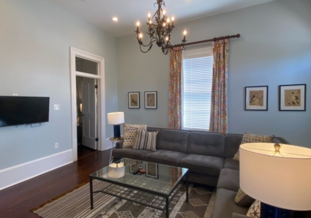 Photo of Livingroom in West Riverside
