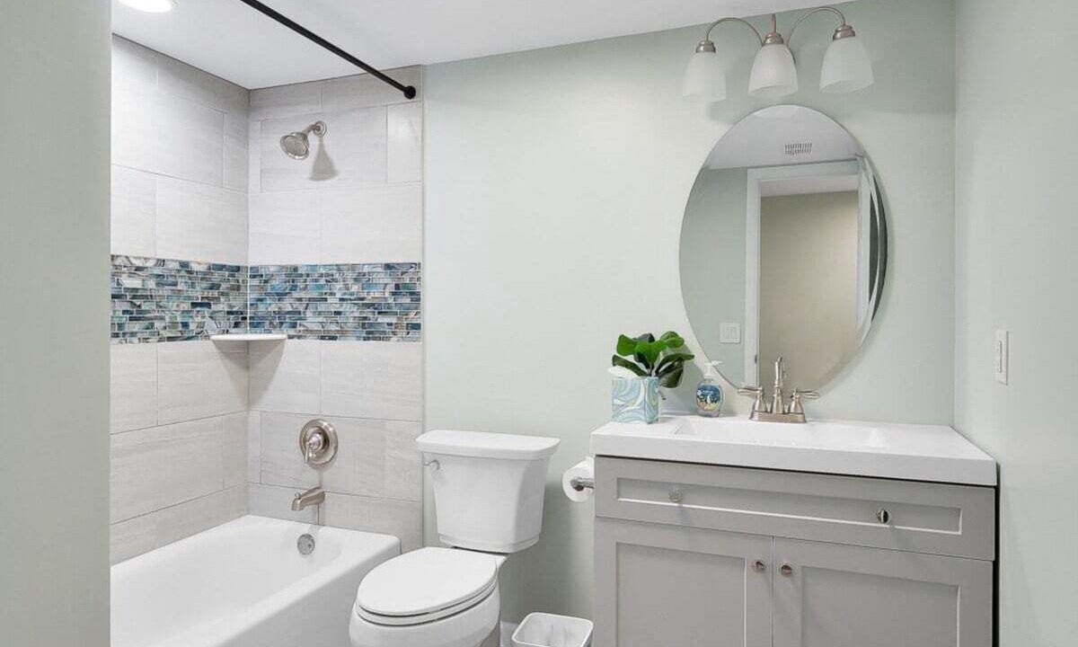 Photo of Bathroom in Fernandina Beach