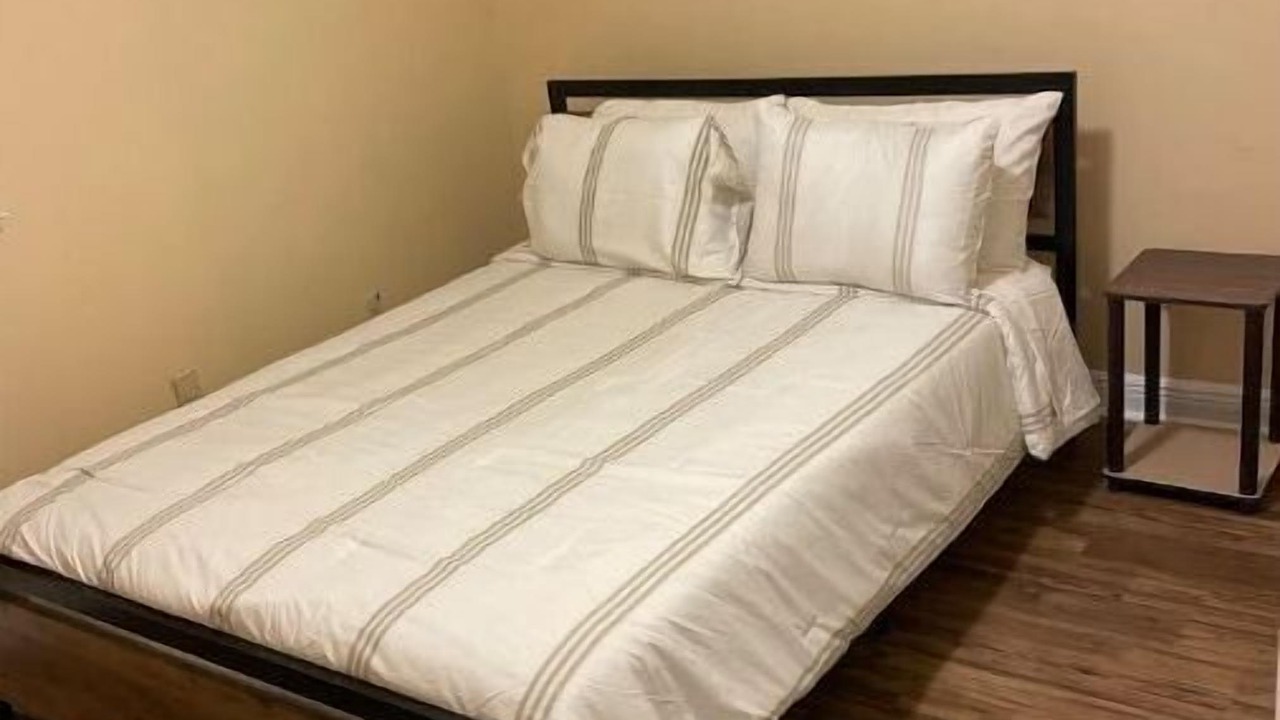 Photo of Bedroom in Kenner - Louis Armstrong International Airport