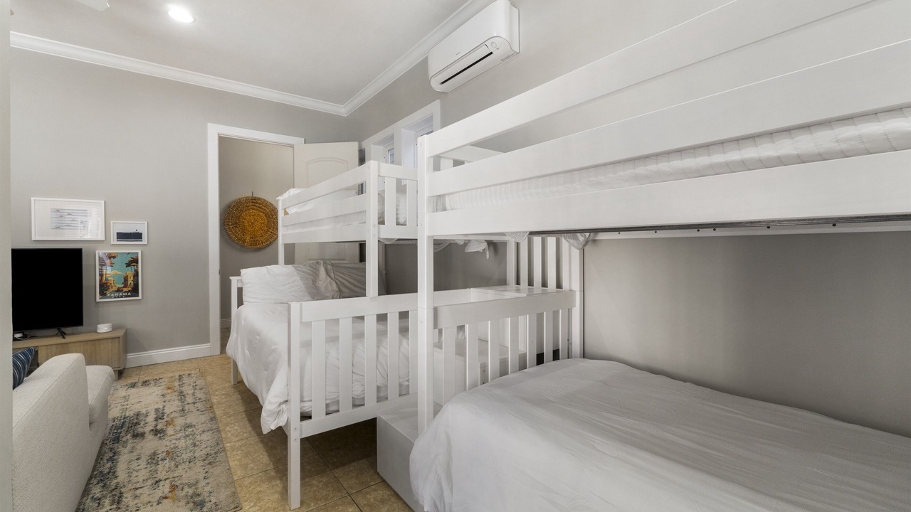 Photo of Bedroom in Crescent Beach