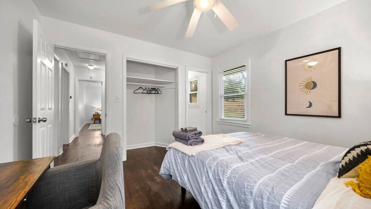 Photo of Bedroom in Gresham Park
