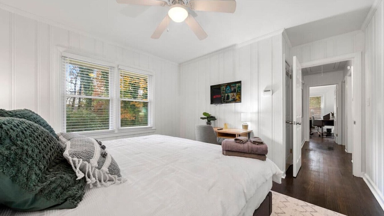 Photo of Bedroom in Gresham Park