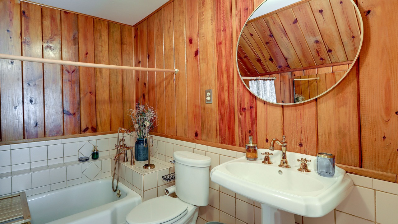 Photo of Bathroom in Ellaville