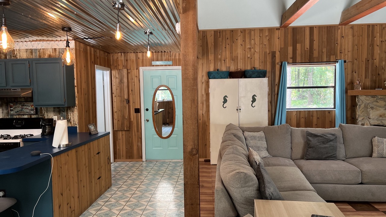Photo of Livingroom in Branford