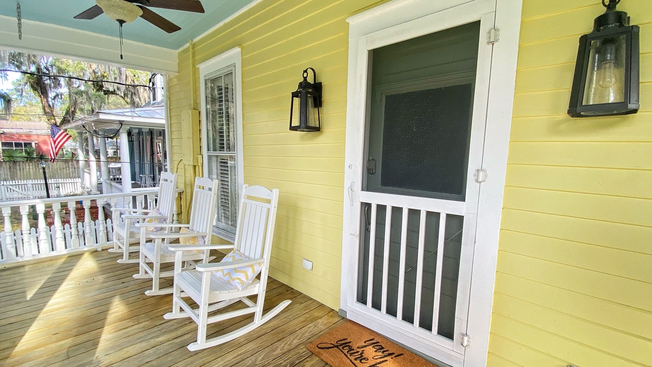 Photo of Patio Balcony in Isle of Hope Historic District
