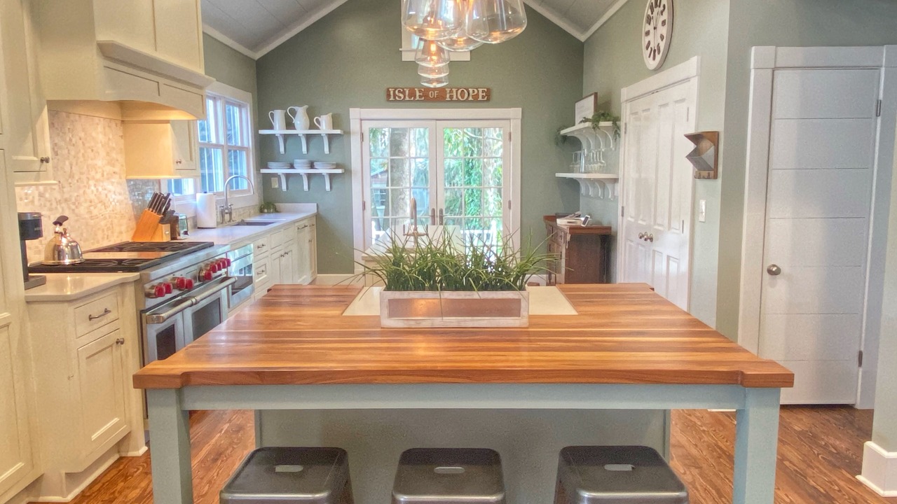 Photo of Kitchen in Isle of Hope Historic District