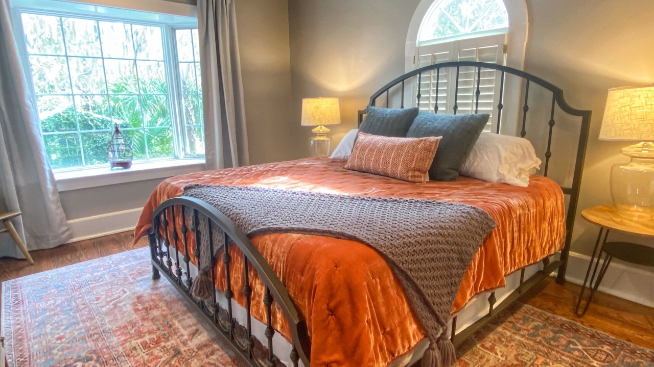 Photo of Bedroom in Isle of Hope Historic District