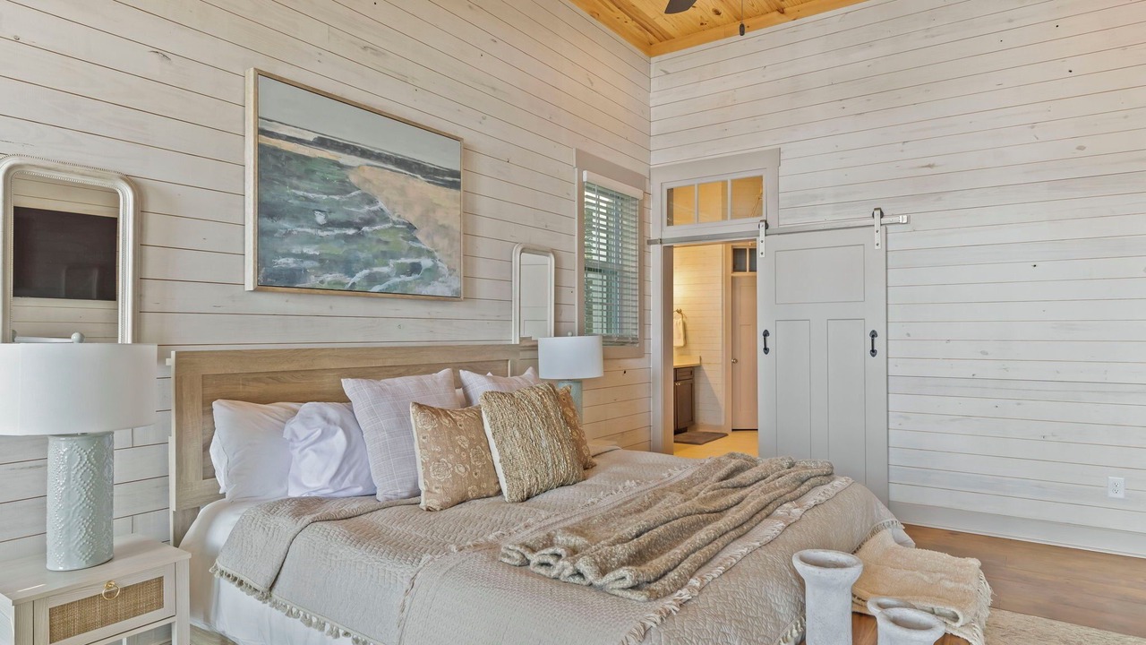 Photo of Bedroom in Dadeville
