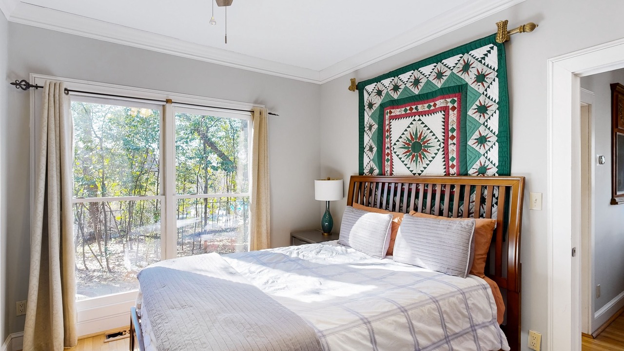 Photo of Bedroom in Westside