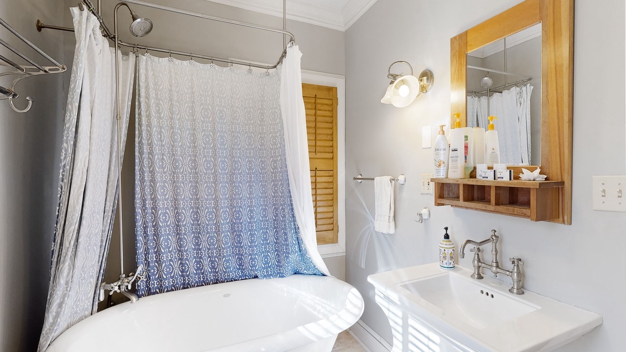 Photo of Bathroom in Westside