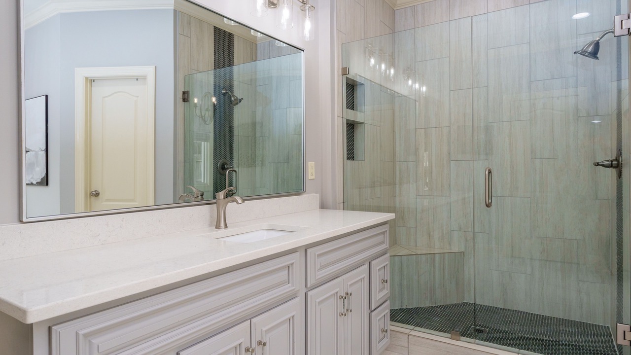 Photo of Bathroom in Tuscaloosa