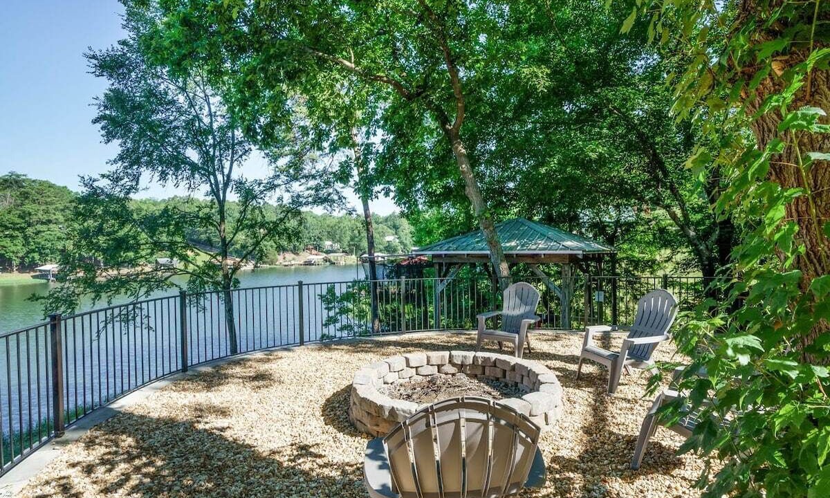 Photo of Outdoor in Northport