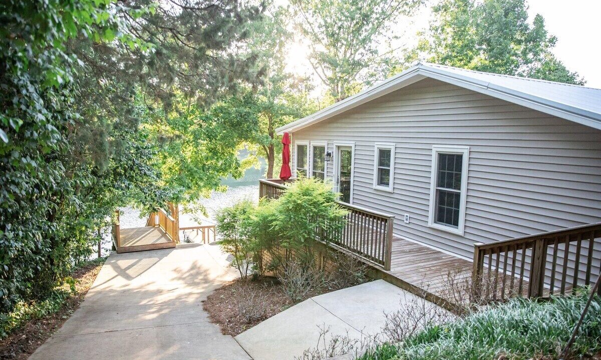 Photo of Outdoor in Northport