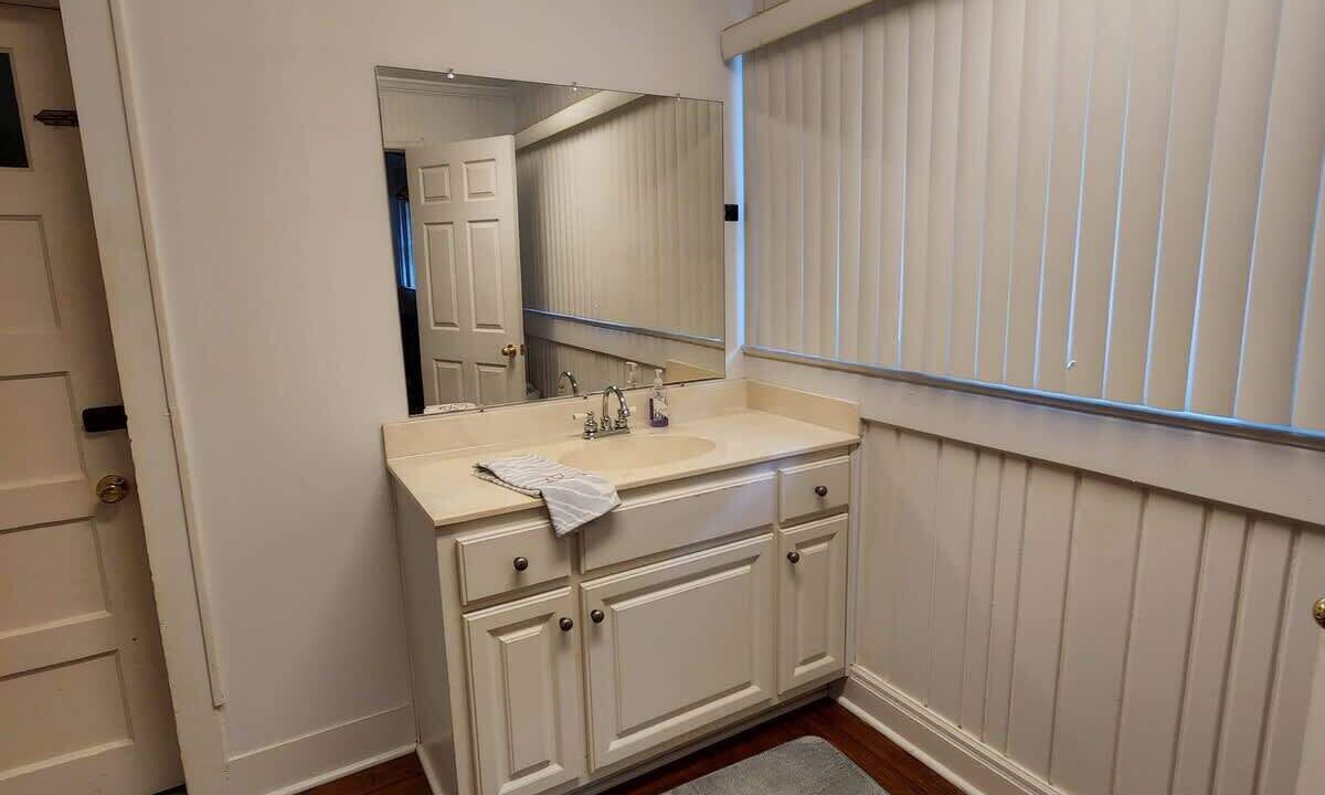 Photo of Bathroom in Tuscaloosa