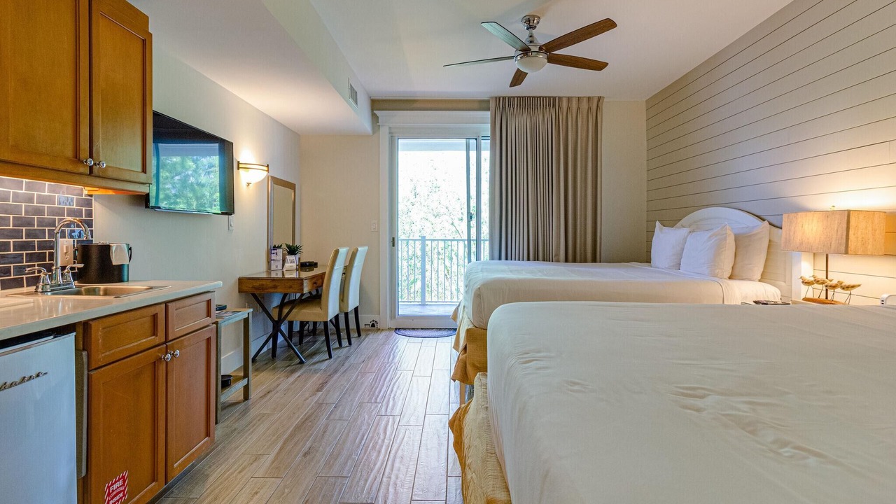 Photo of Bedroom in Baytowne Wharf