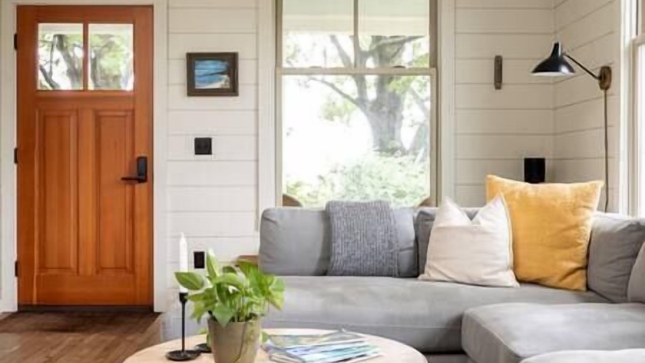 Photo of Livingroom in Northport