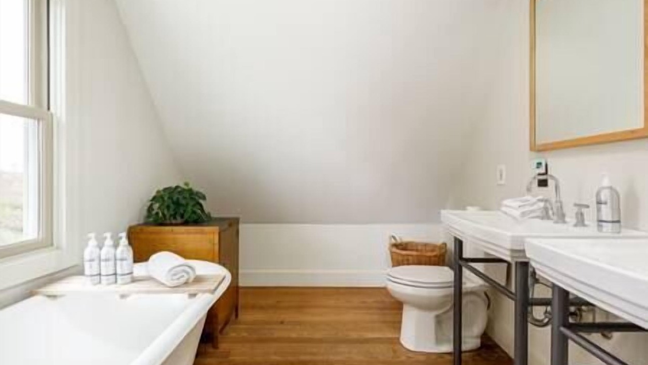 Photo of Bathroom in Northport