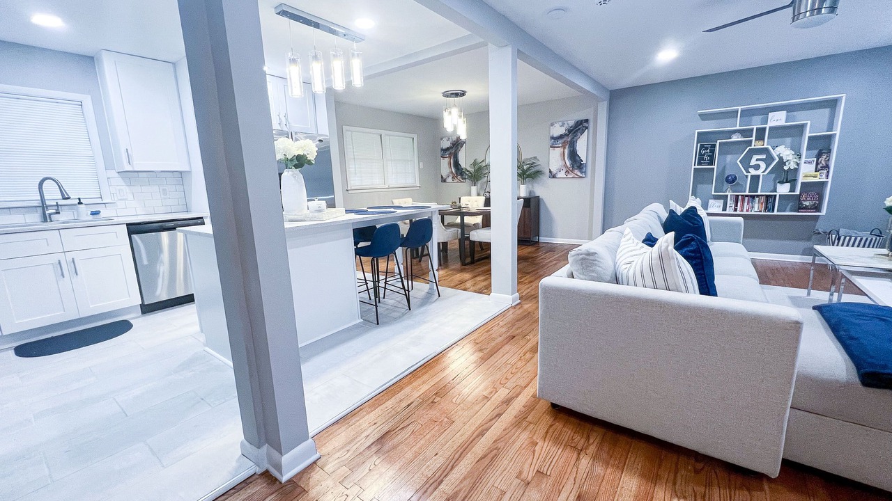 Photo of Livingroom in Decatur