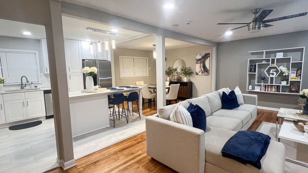 Photo of Livingroom in Decatur