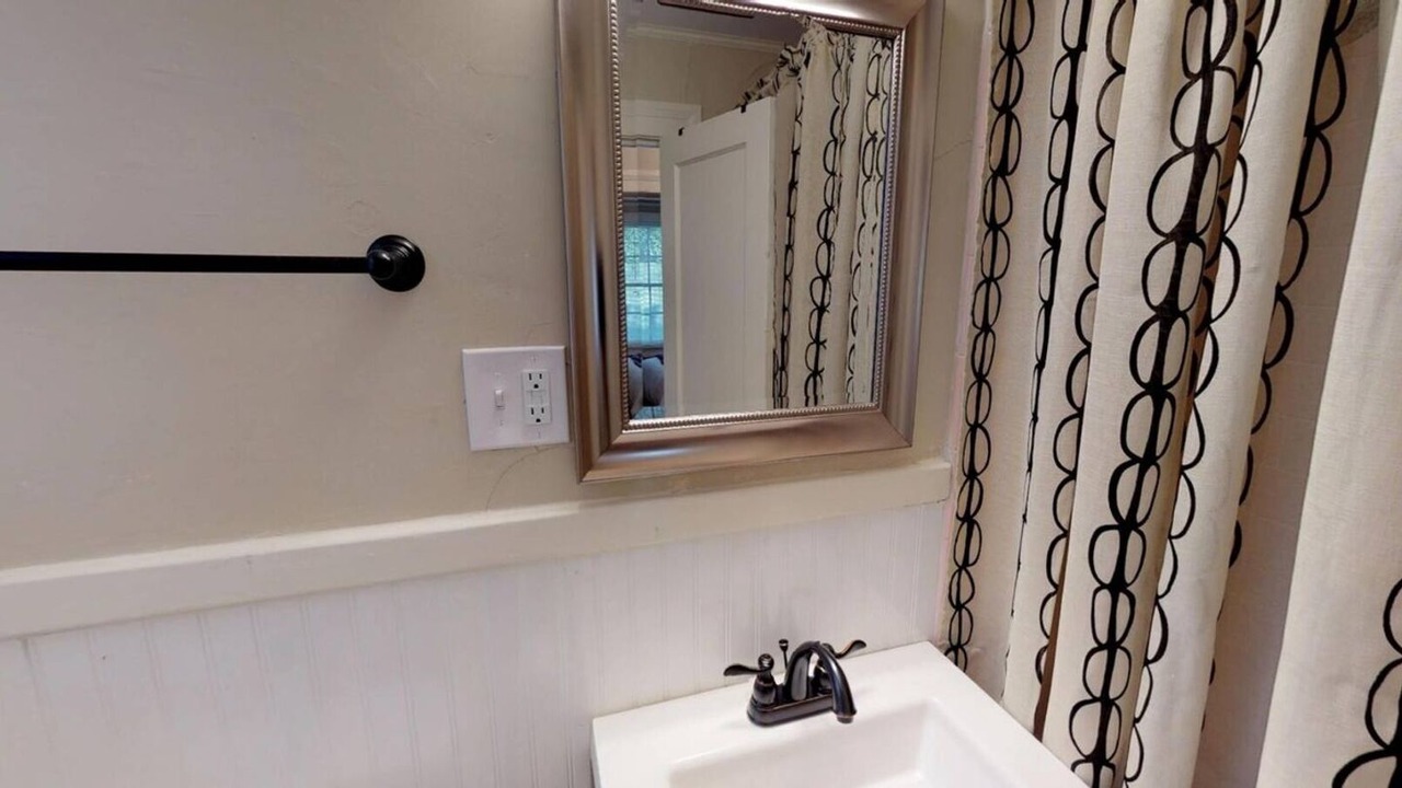 Photo of Bathroom in Montgomery