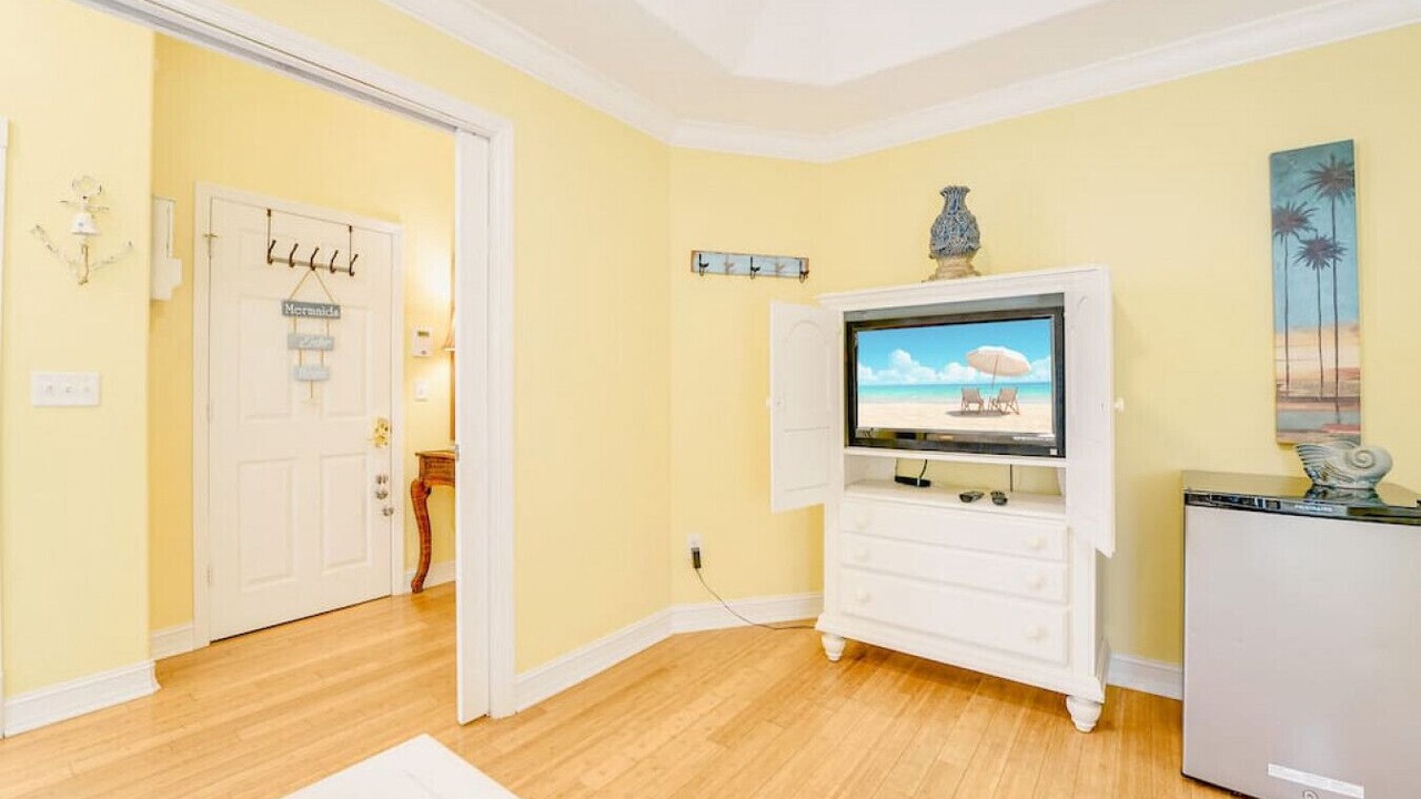 Photo of Bedroom in Butler Beach