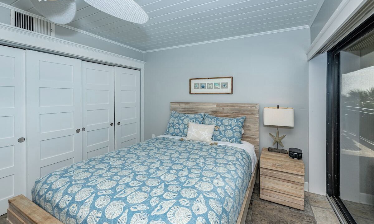 Photo of Bedroom in Crescent Beach