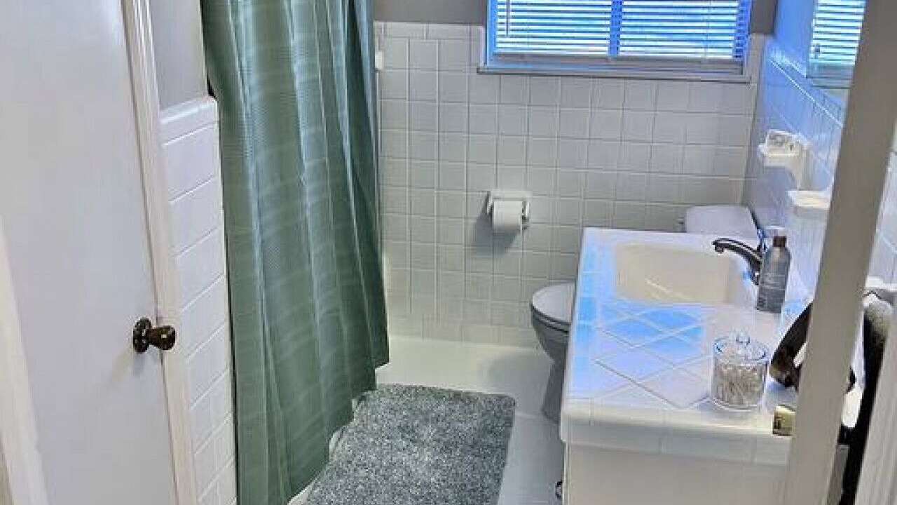Photo of Bathroom in Gadsden