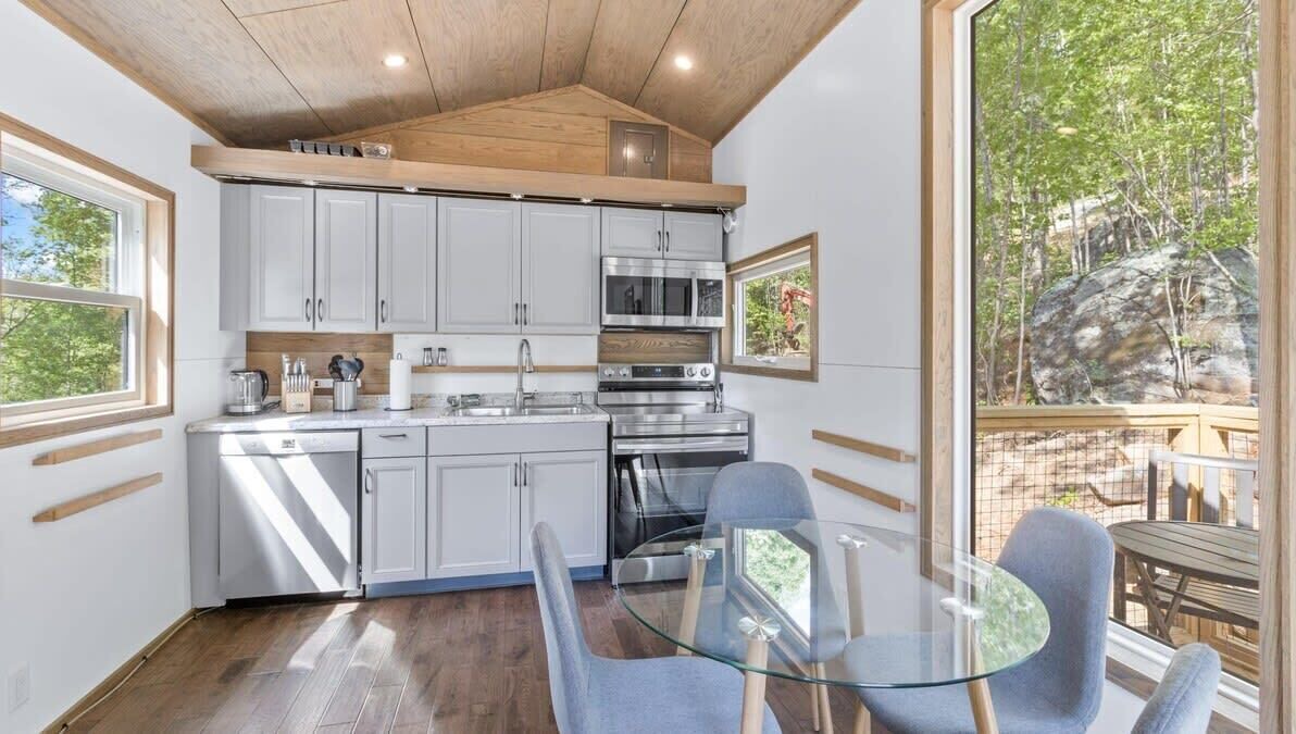 Photo of Kitchen in Lupton City
