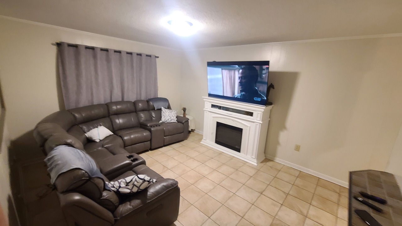 Photo of Livingroom in Zachary