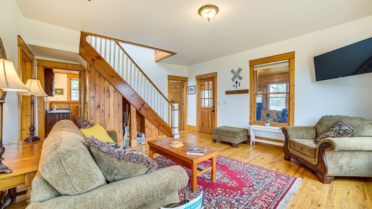 Photo of Livingroom in Mackinaw City