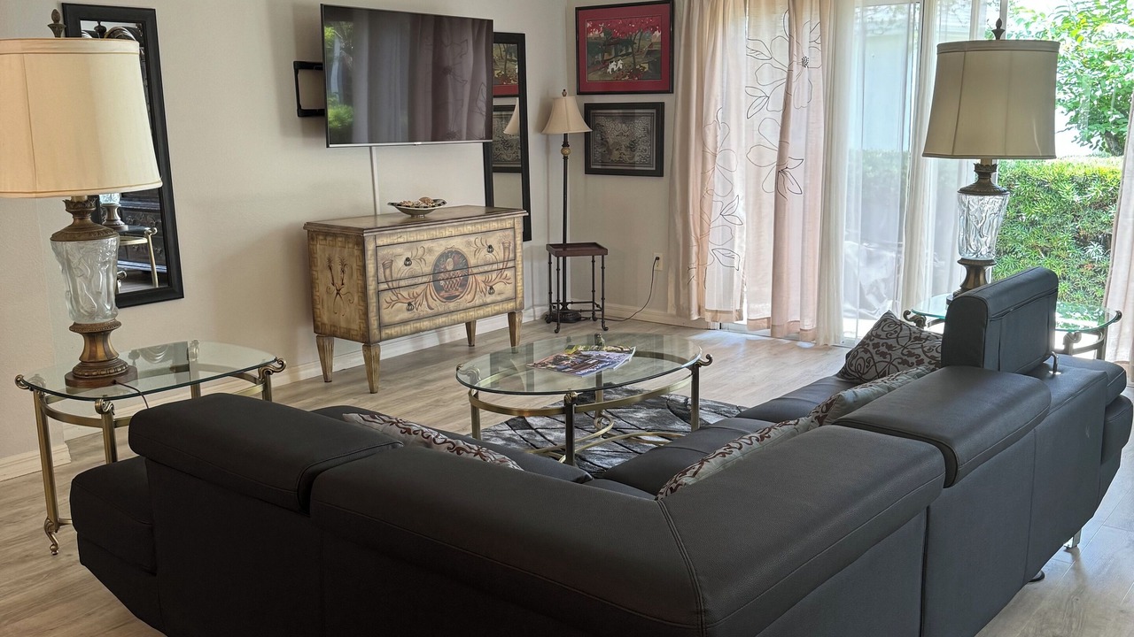 Photo of Livingroom in Glenbrook