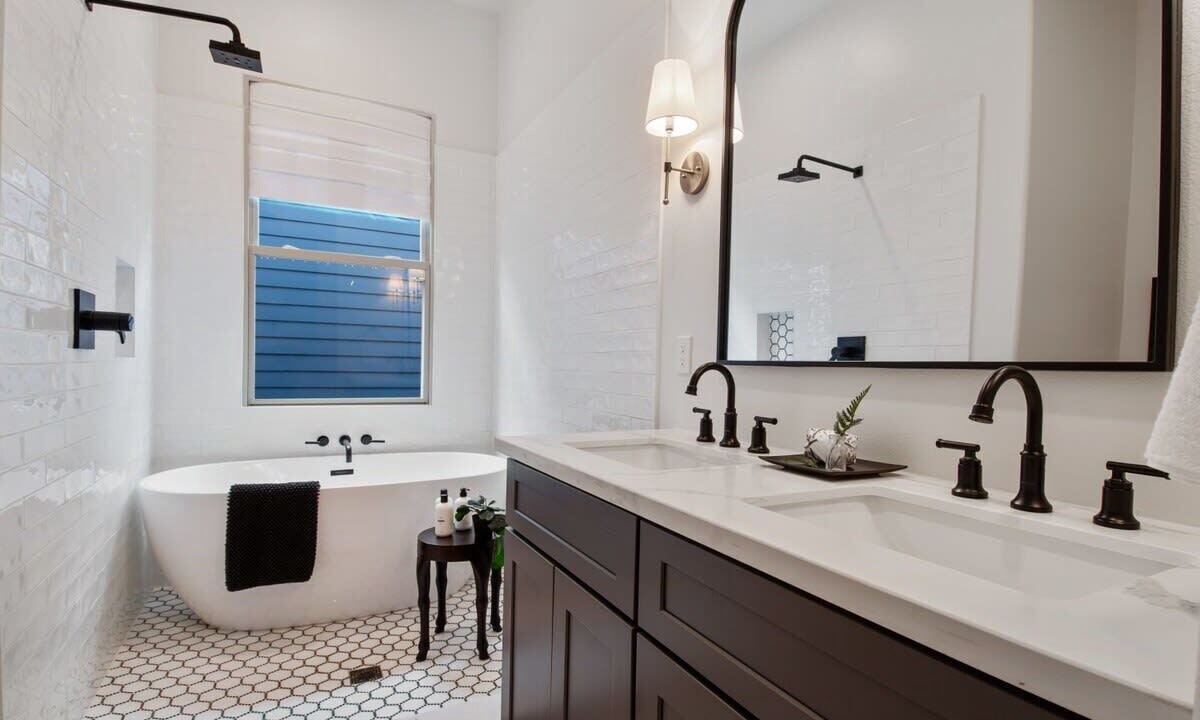Photo of Bathroom in Bywater