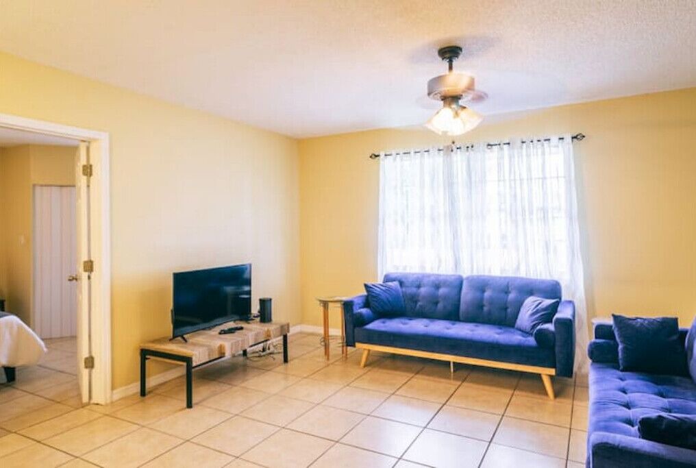 Photo of Livingroom in DeLand