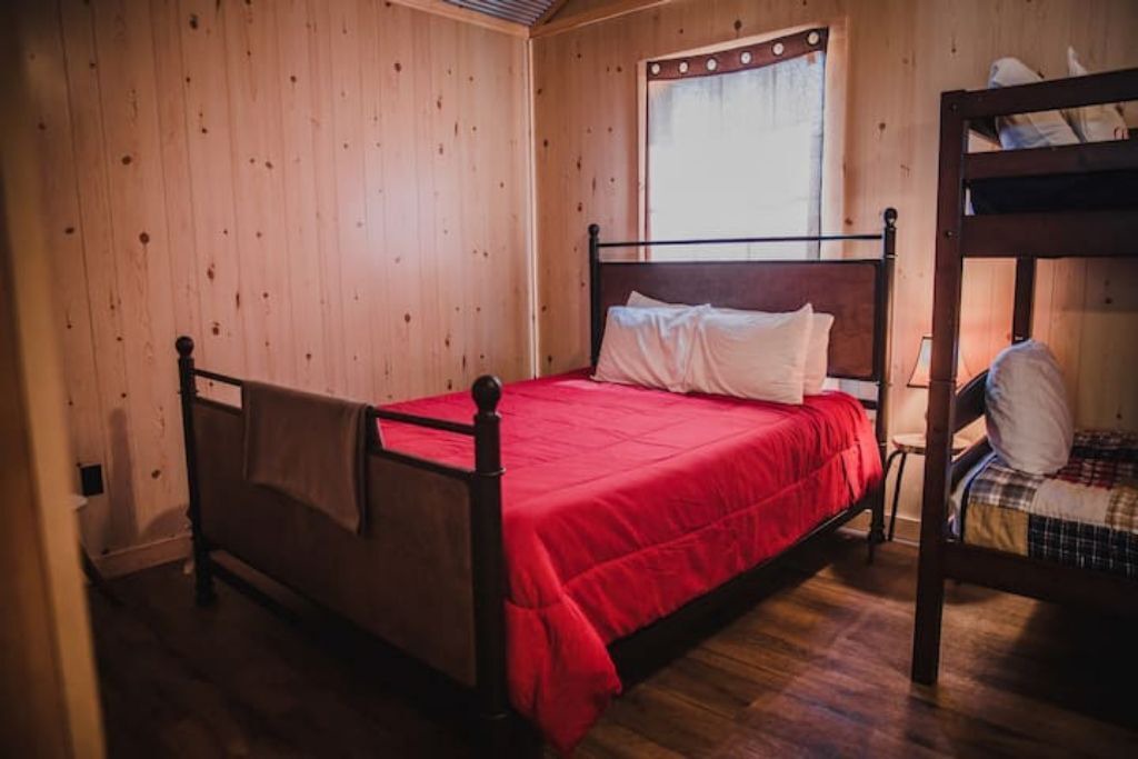 Photo of Bedroom in Ellisville