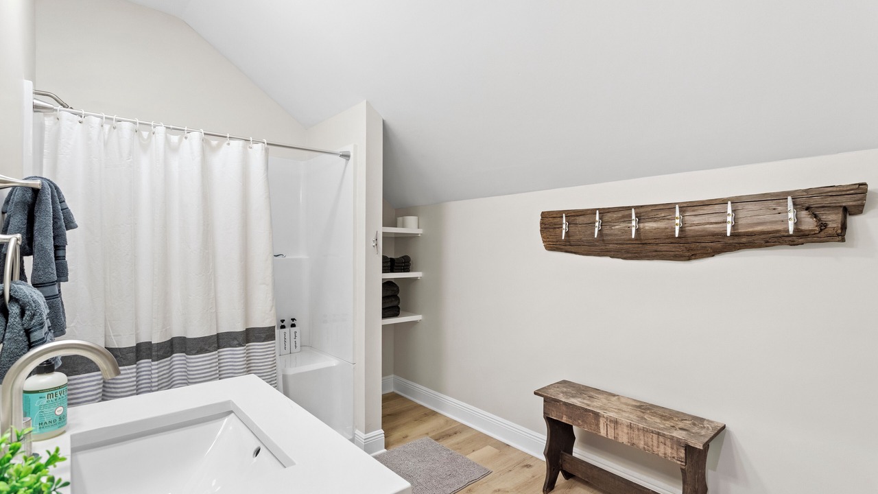 Photo of Bathroom in Diamondhead