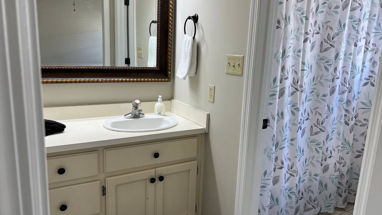 Photo of Bathroom in Remerton