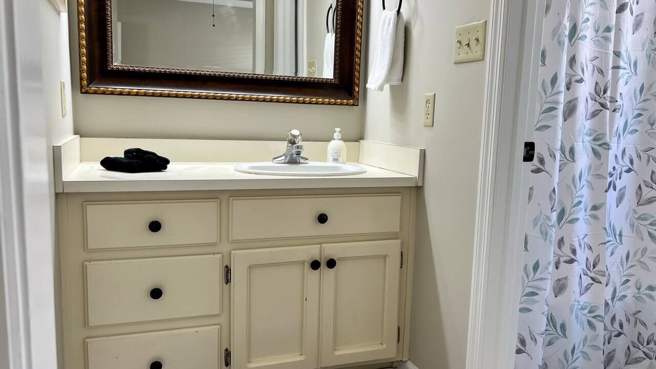 Photo of Bathroom in Remerton